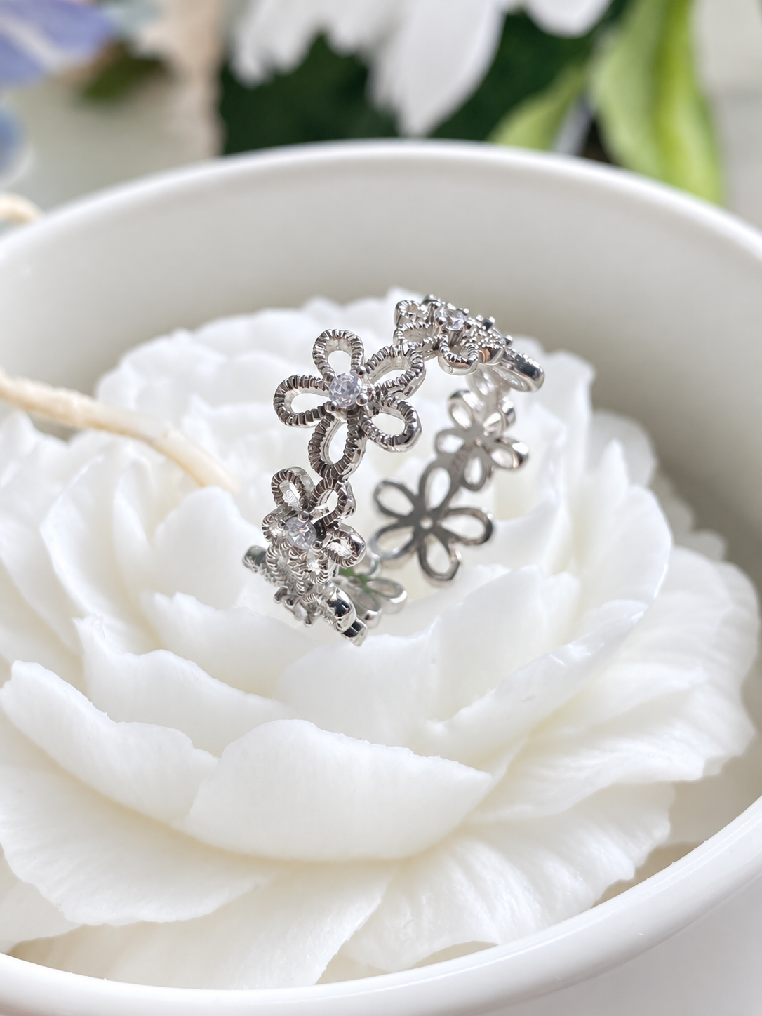 Fiorella Textured Floral Band Ring