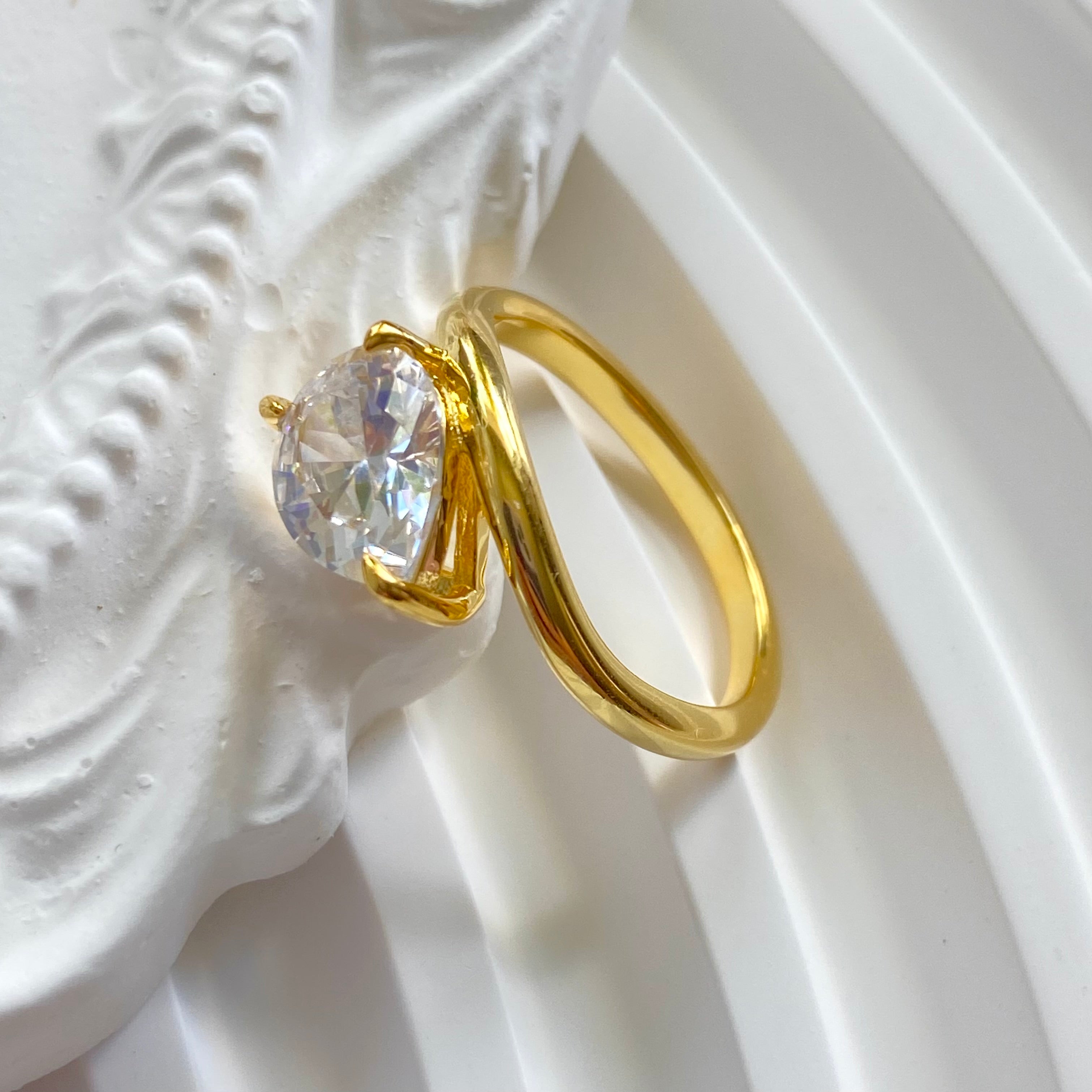 Aurora Pear Solitaire Ring