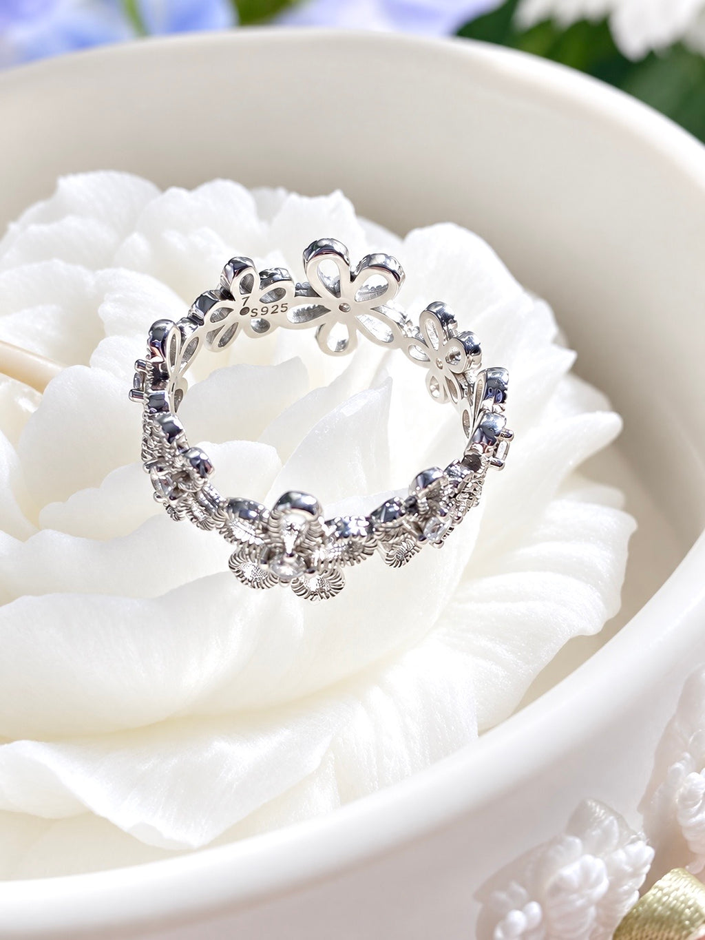 Fiorella Textured Floral Band Ring