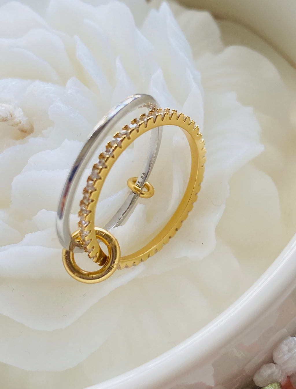 Linked Harmony Two-Tone Ring