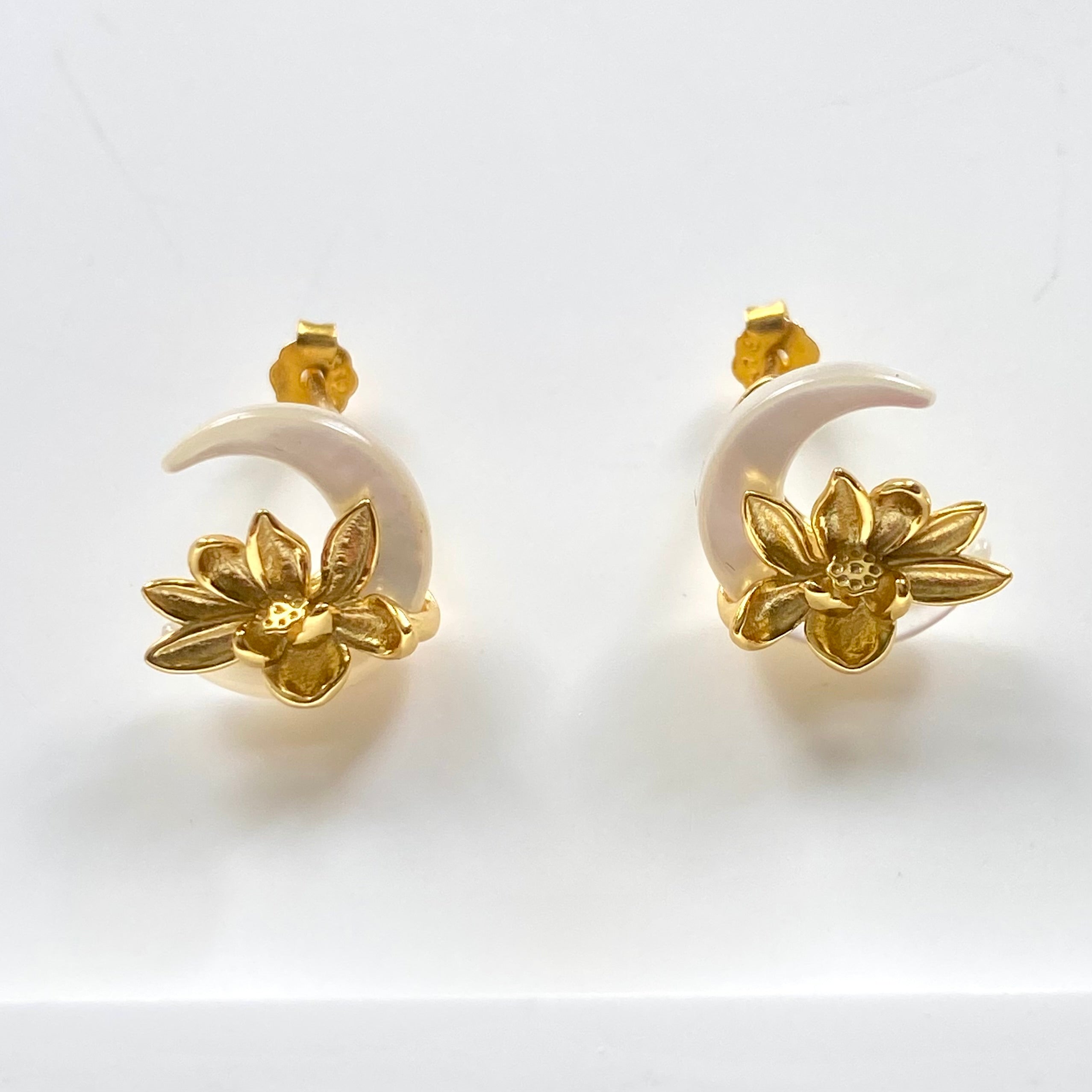 Luna Lotus Stud Earrings