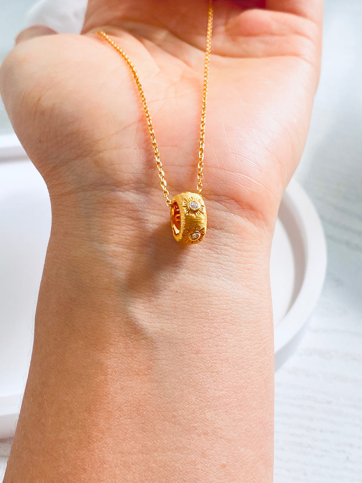 Solara Vintage Brushed Pendant Necklace