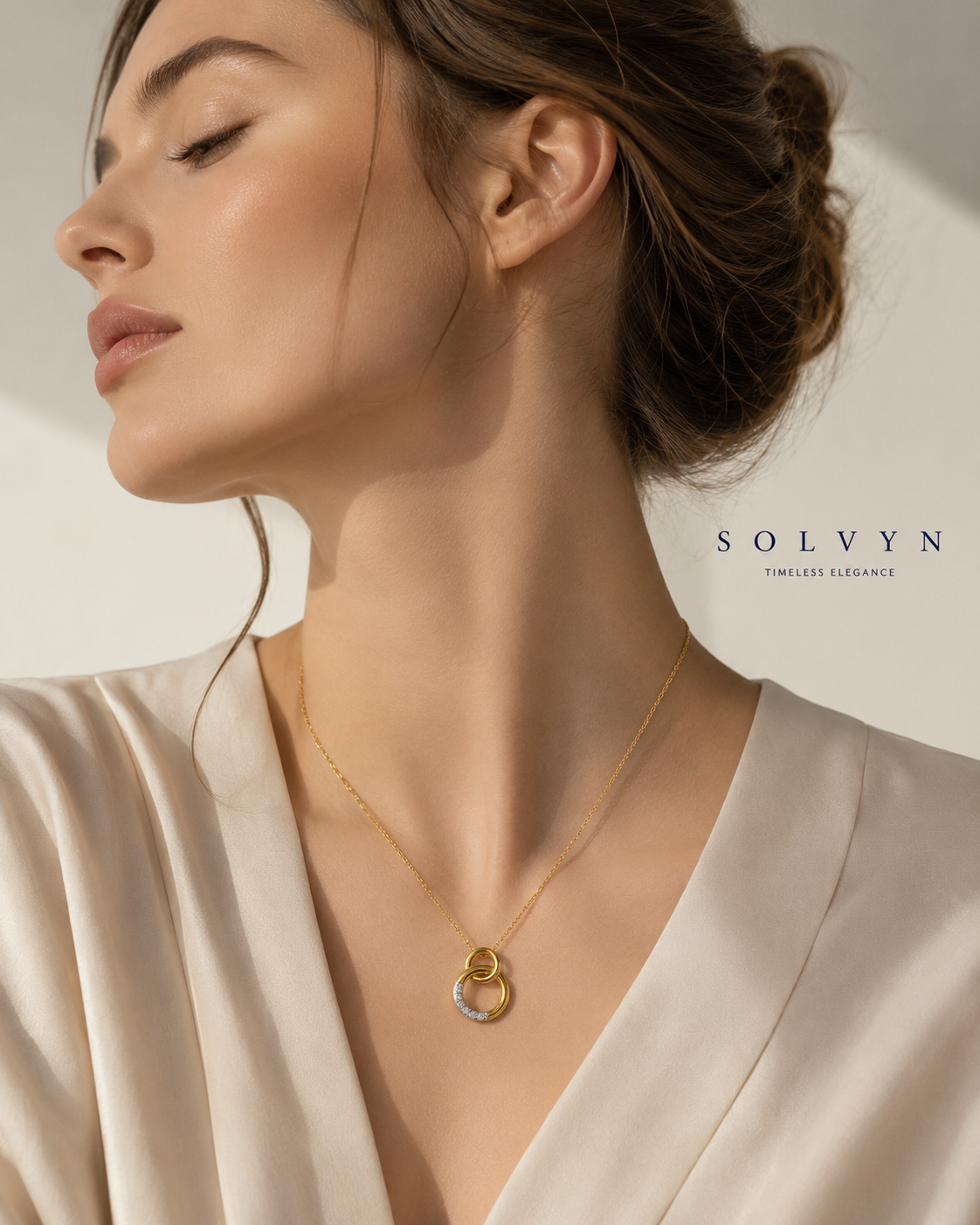 Interlocking Circle Pendant Necklace