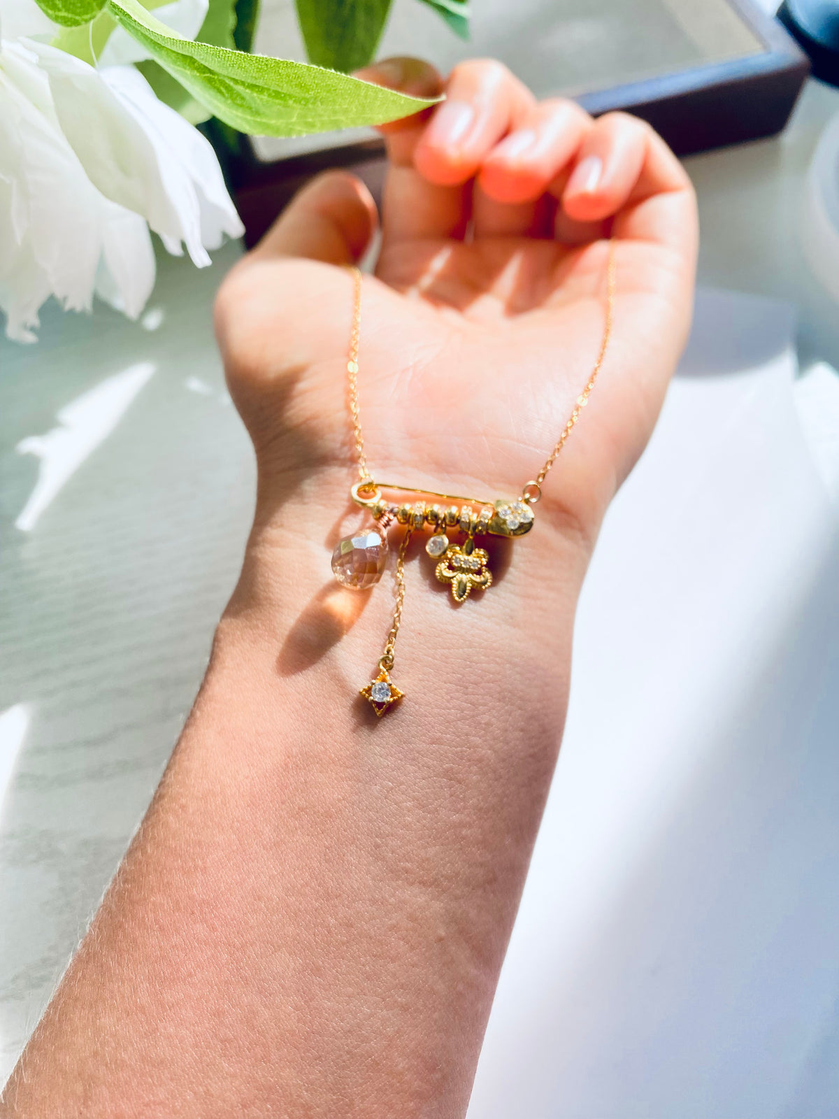 Iris Vintage Charm Necklace