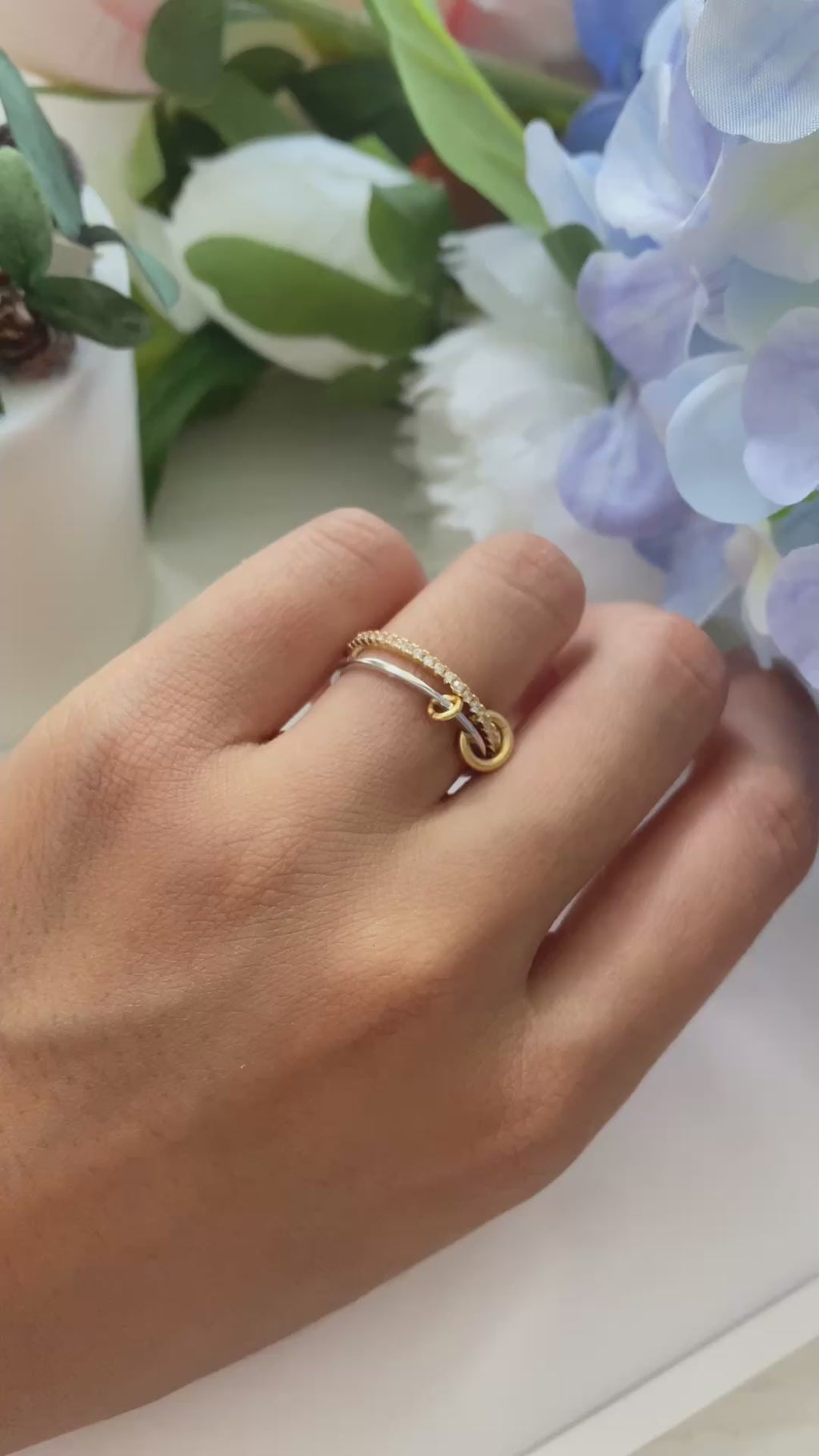 Linked Harmony Two-Tone Ring